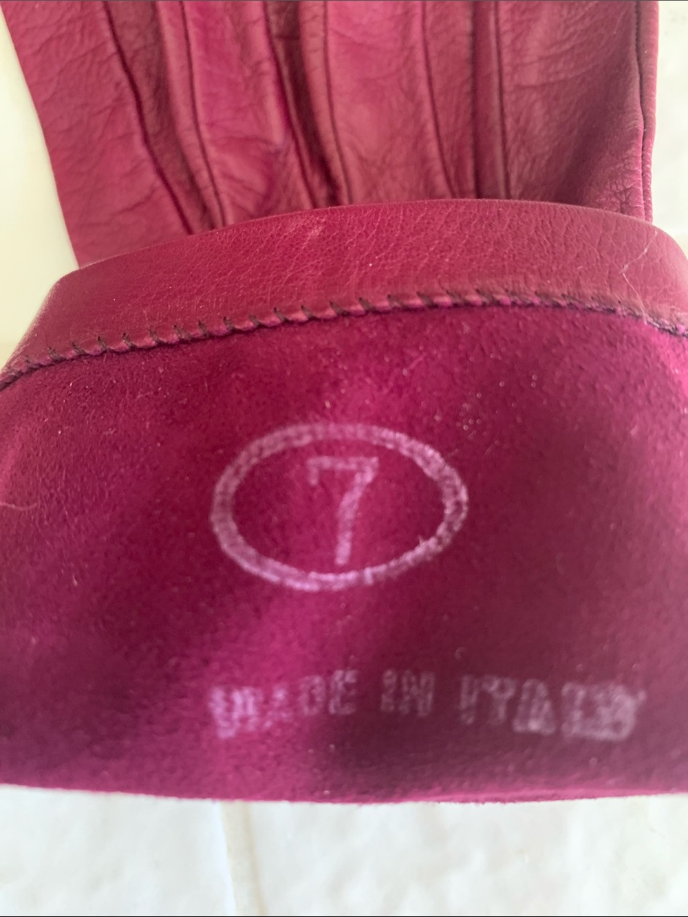 Italian leather gloves… new… never worn